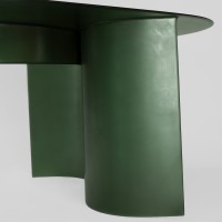 <a href="https://www.galeriegosserez.com/artistes/cober-lukas.html">Lukas Cober</a> - New Wave - Table à manger (Vert Volan)